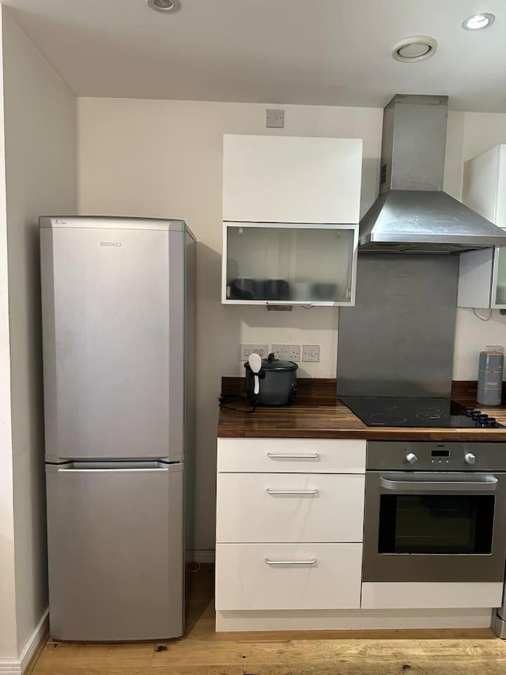 New Build 2 Bedroom With 2 Bath In London Exteriör bild