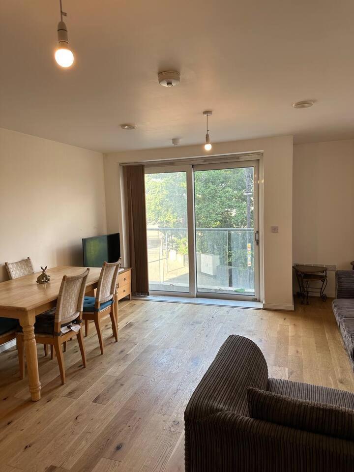 New Build 2 Bedroom With 2 Bath In London Exteriör bild